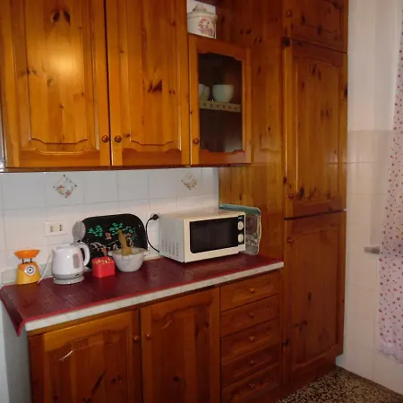Domus Al Castello Διαμέρισμα *